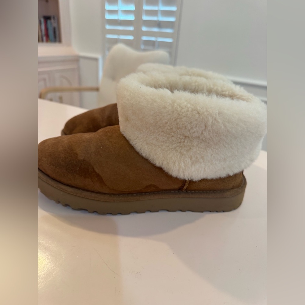 UGG tan mini fluff US 8 - Picture 6 of 9